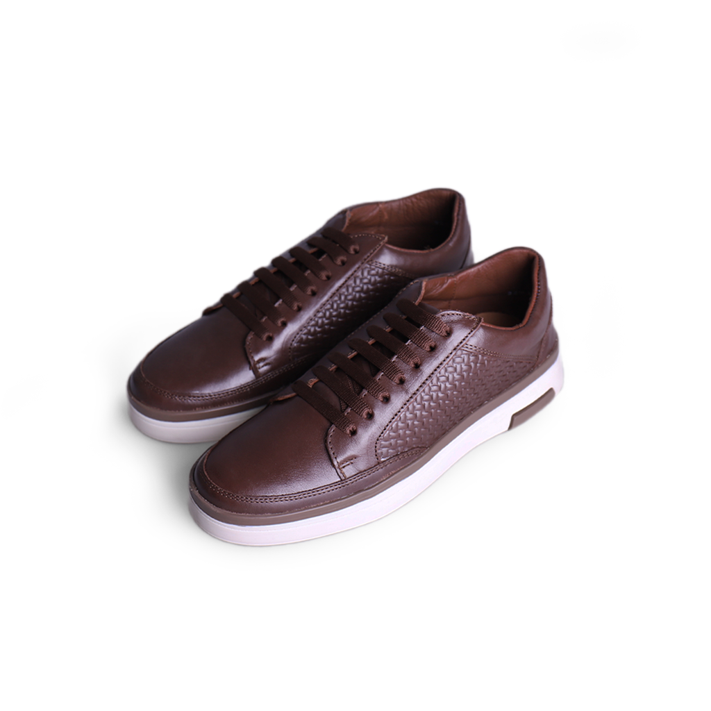 TENIS FRANCIA COLOR CAFE GRABADO EST. 9002 903 - AVITECK